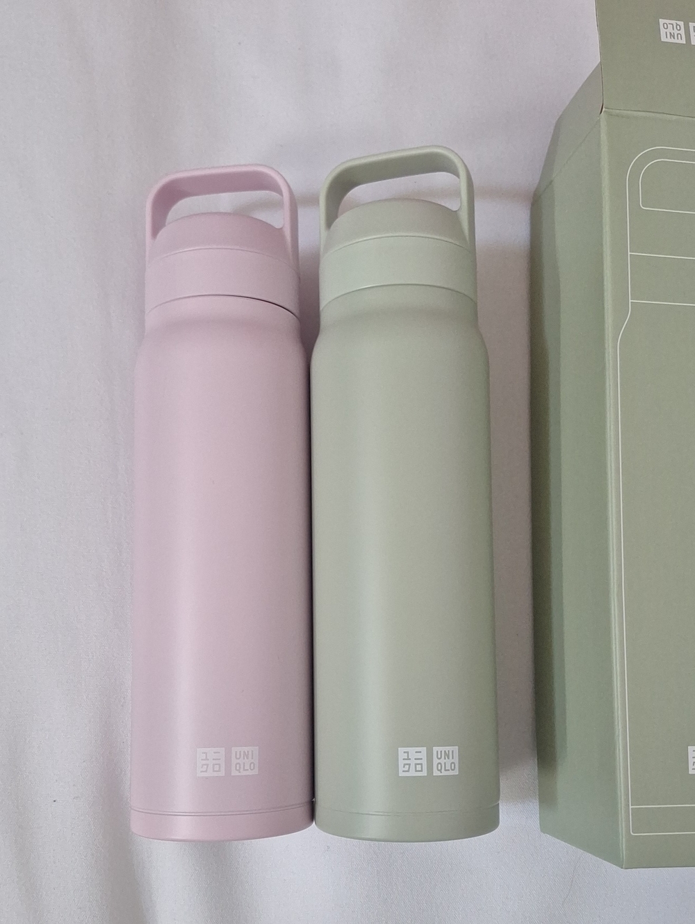 Uniqlo Pink & Sage Matte Insulated Bottle Pair